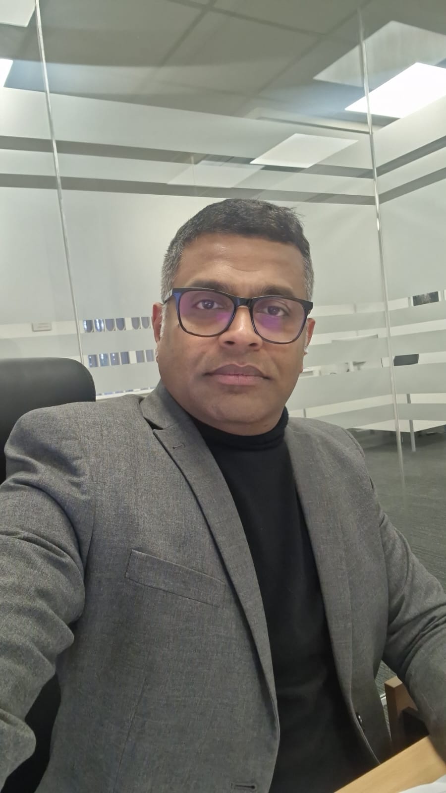 Mr. Vinod Malayil